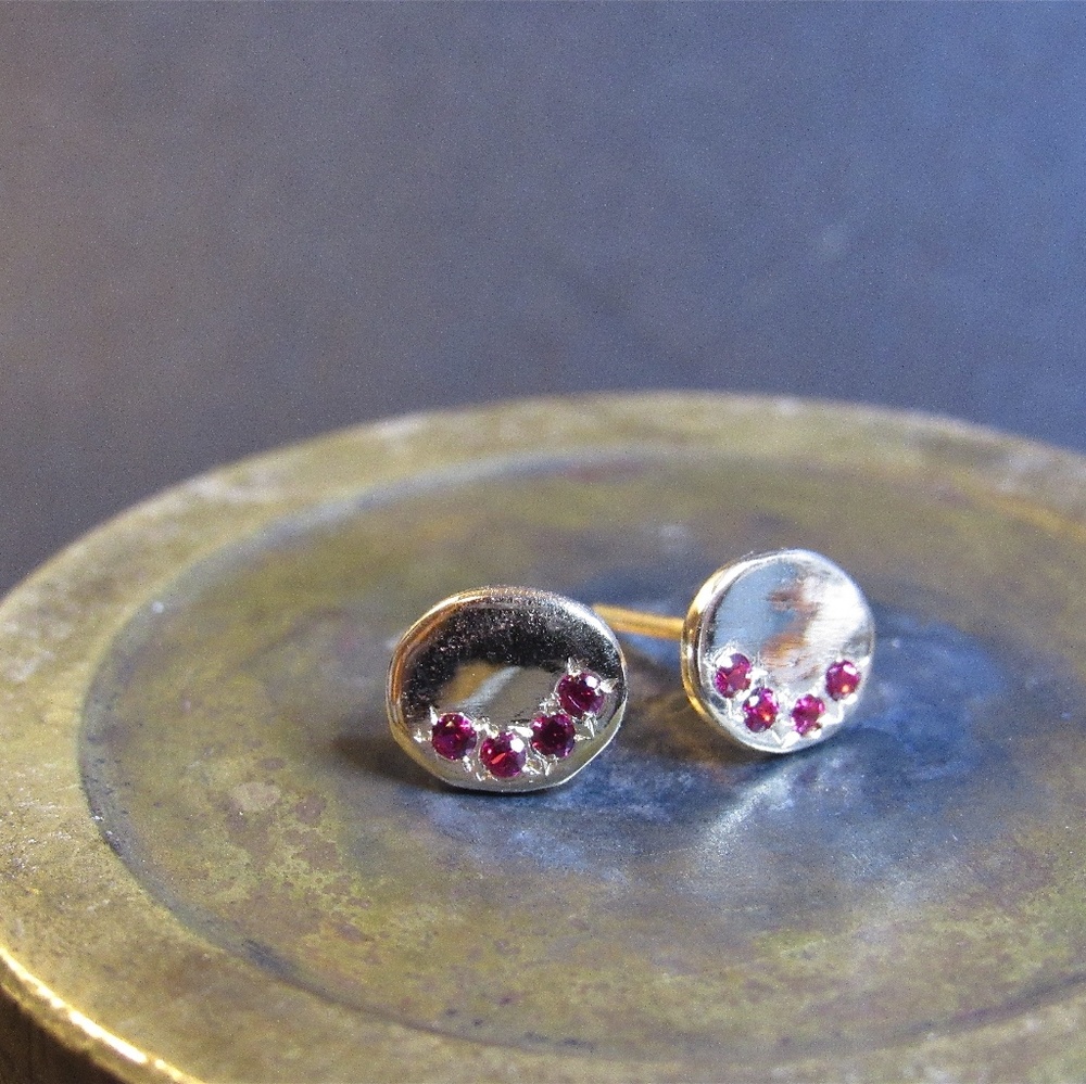 Gold Ruby earrings. - Picture 4 of 6